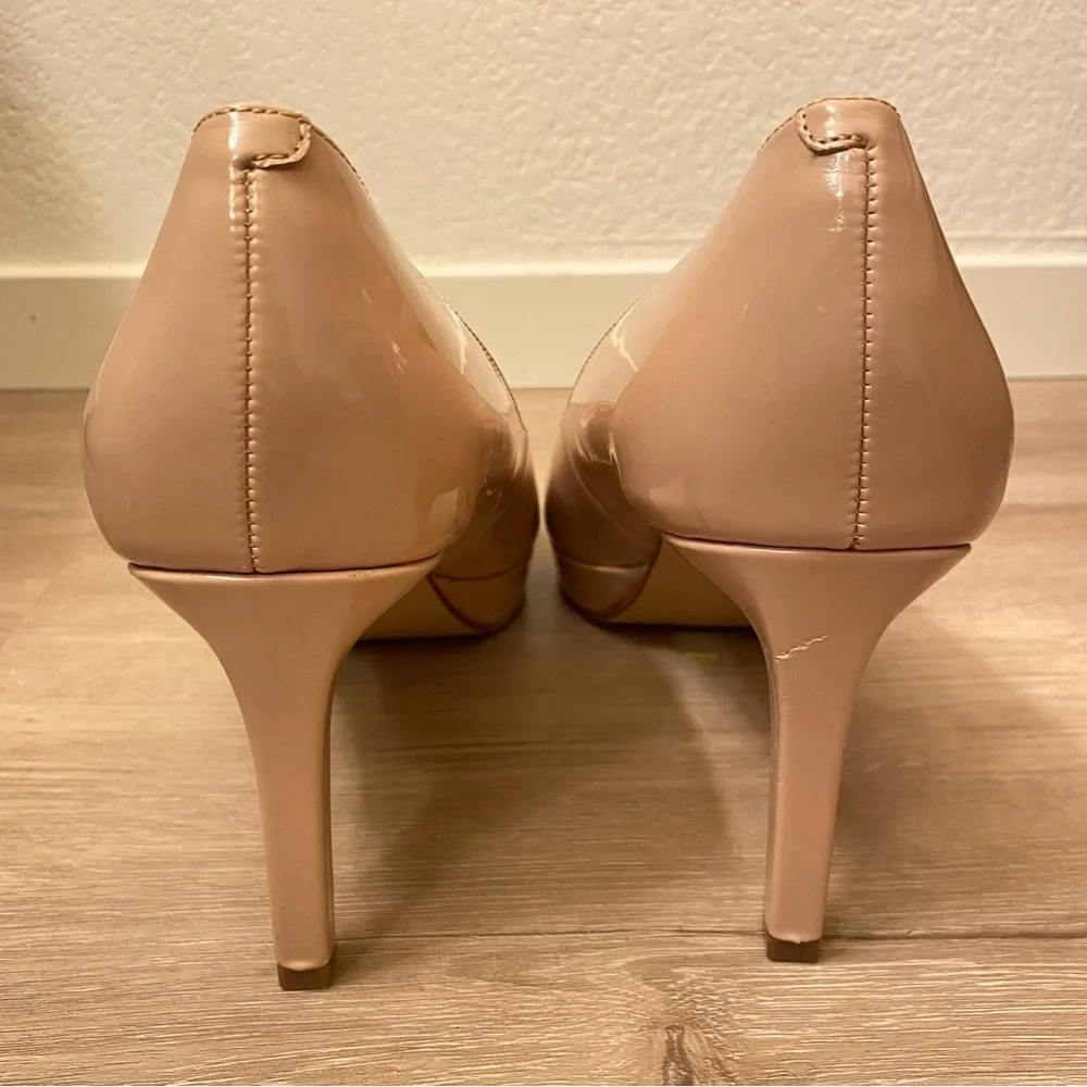 Nude Bandolino Platform Heels Peep Toe Pumps Womens 10